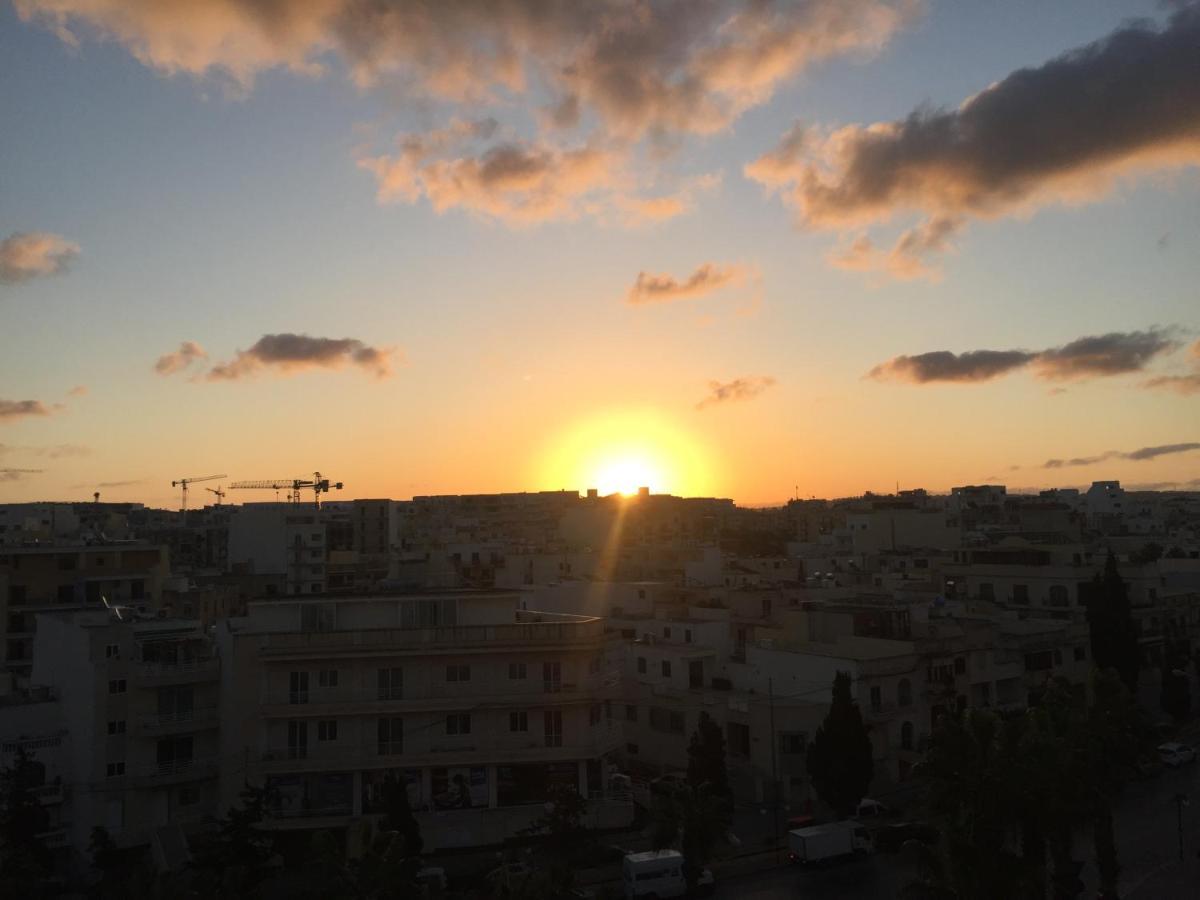 Bugibba Sunrise View Modern Apartment 세인트폴스베이 외부 사진
